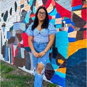 Meet your Posher, Veronica